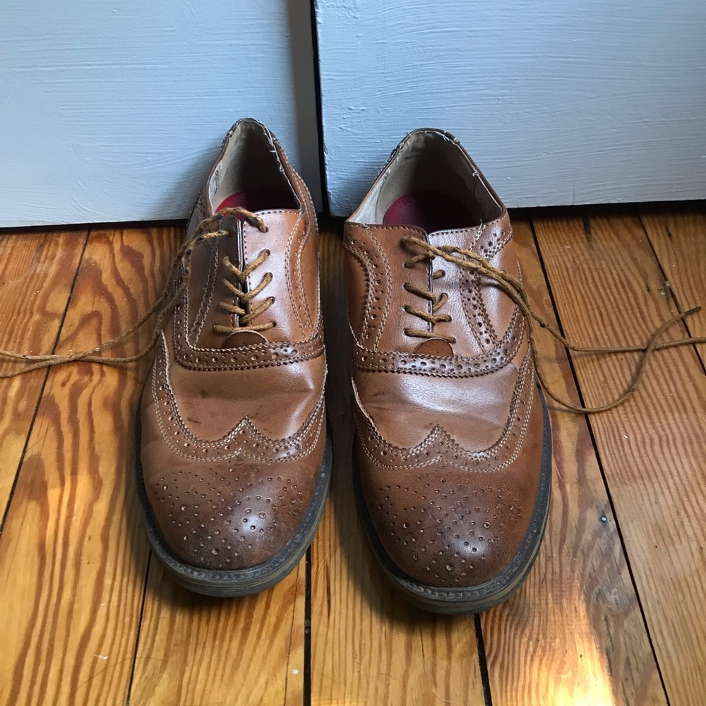 Men’s Wingtip Leather Shoes